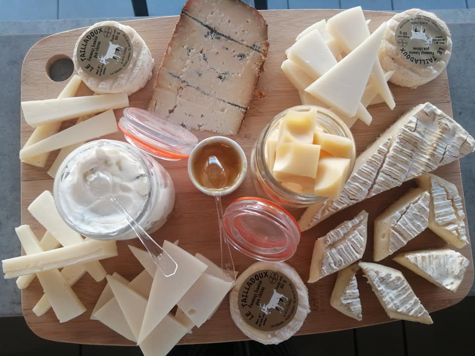 Dégustation de fromages - L'Ethalles - Frontignan - © L'Ethalles - Frontignan